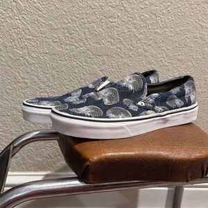Mens Vans Slip-On Canvas Sneakers Wireframe Skulls